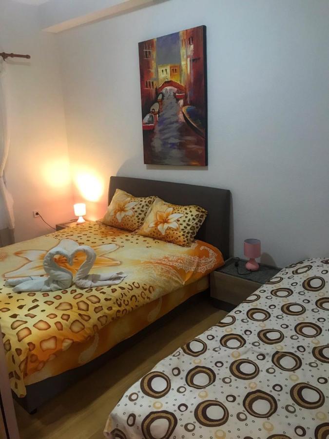 Jovana -- Porodicni Apartmani Igalo Χέρτσεγκ Νόβι Εξωτερικό φωτογραφία