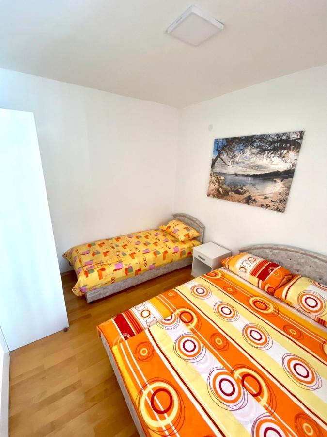 Jovana -- Porodicni Apartmani Igalo Χέρτσεγκ Νόβι Εξωτερικό φωτογραφία
